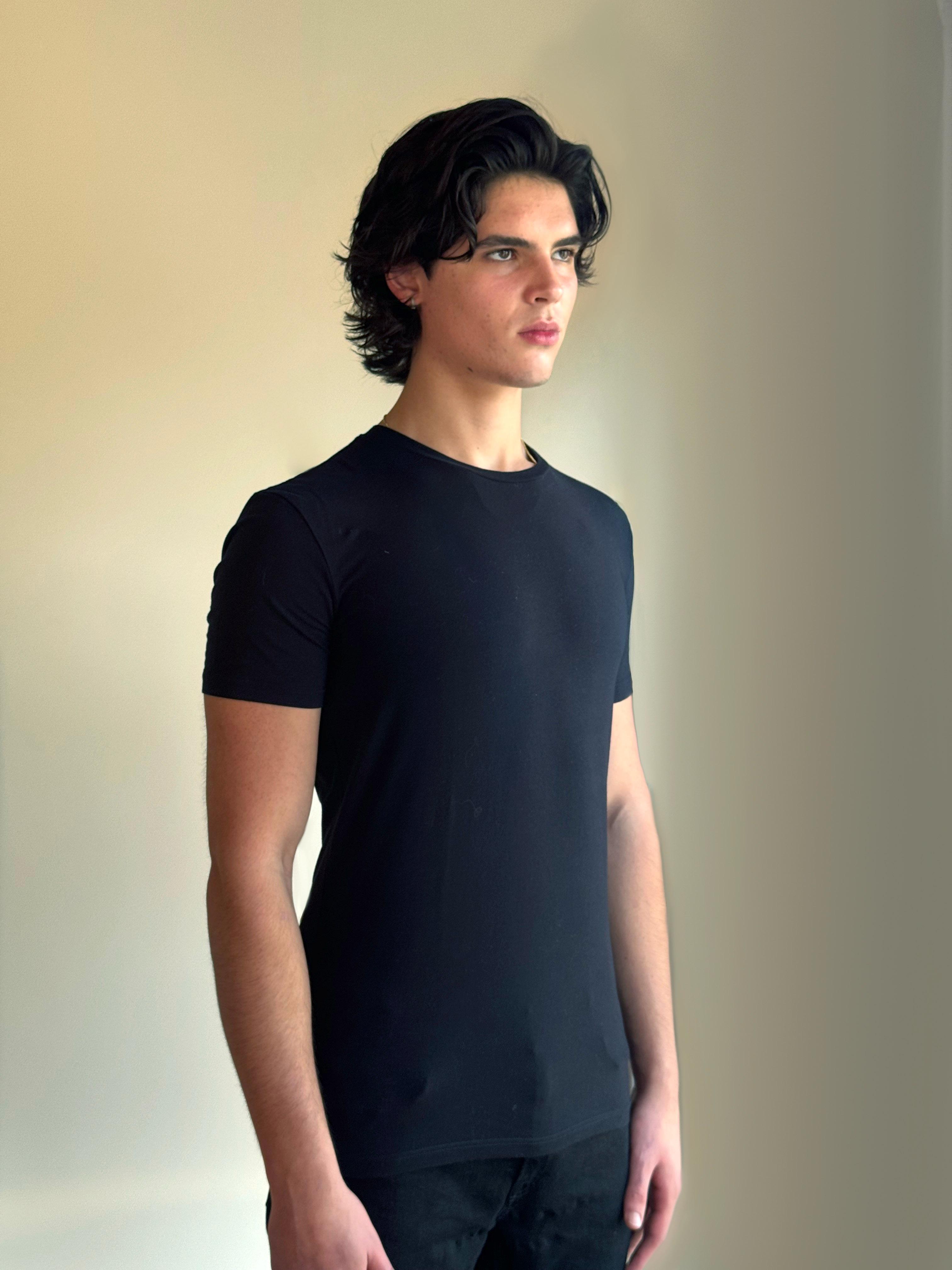 Model Image 4