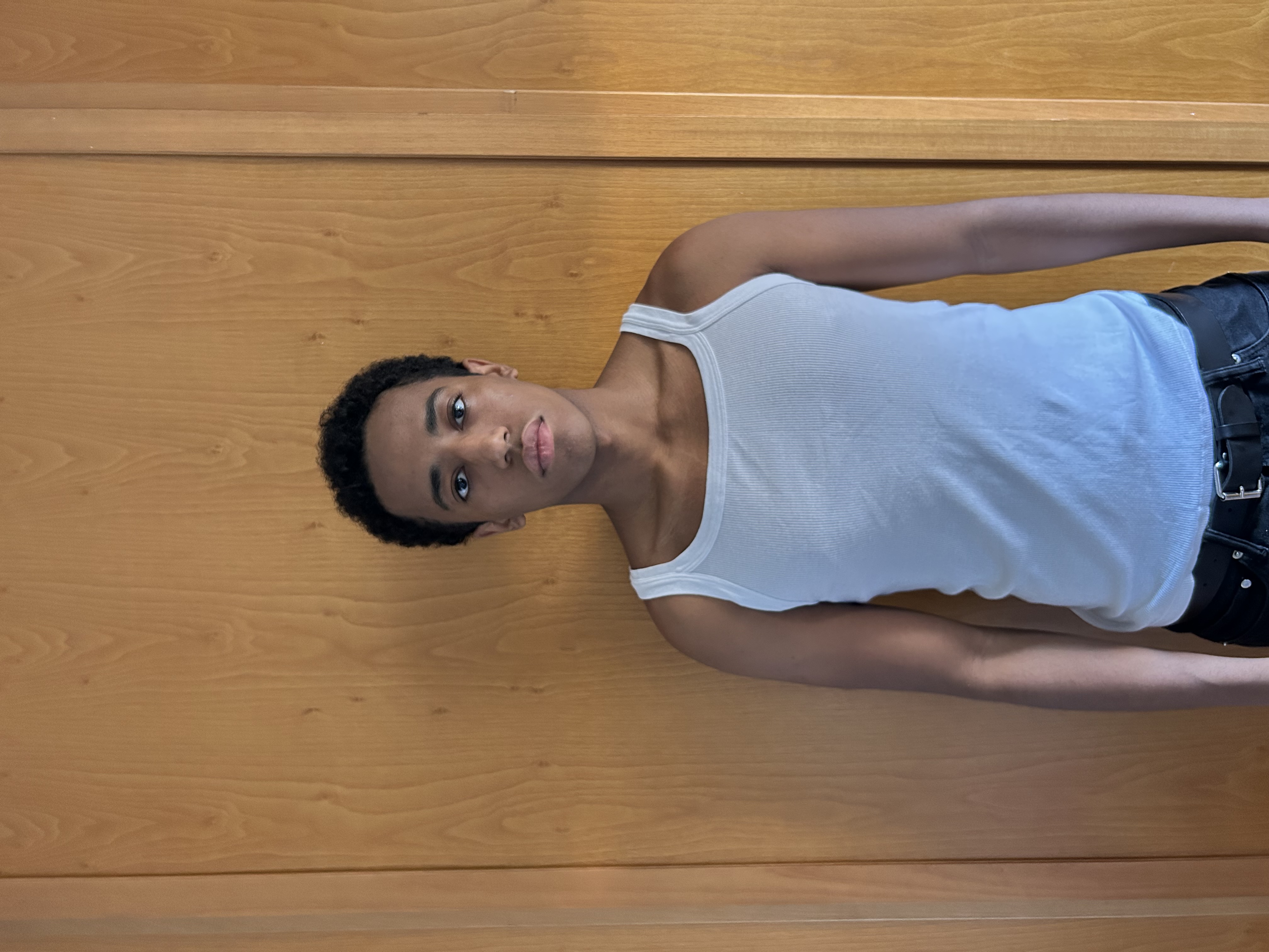 Model Image 4