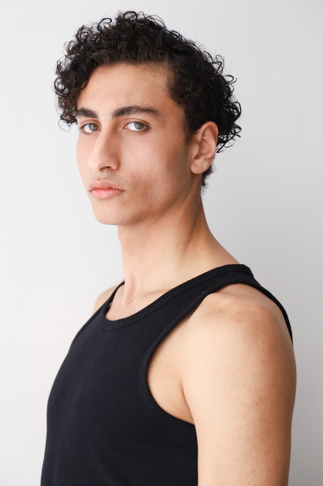 Model Image 4