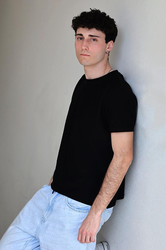 Model Image 4