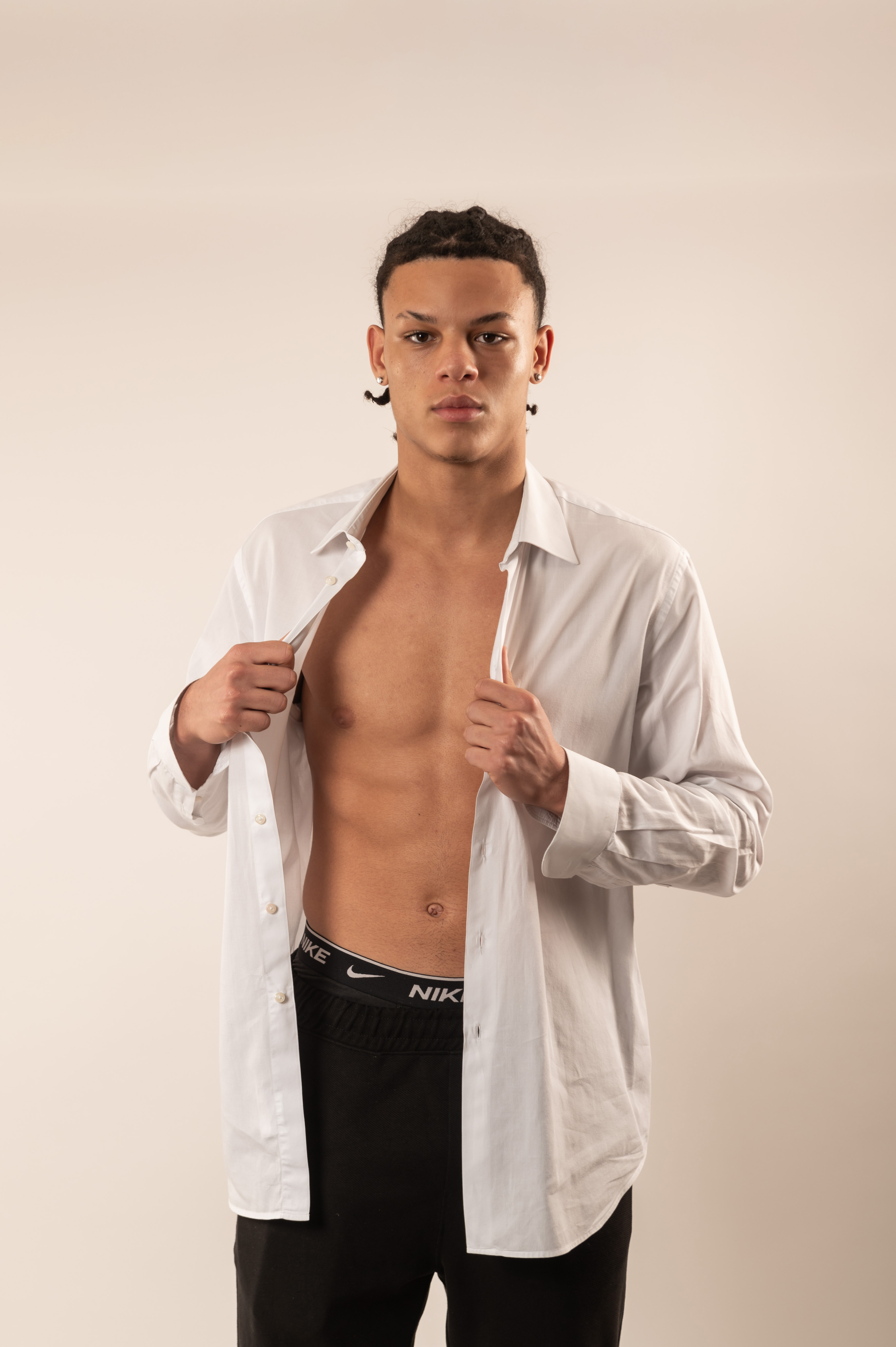 Model Image 2