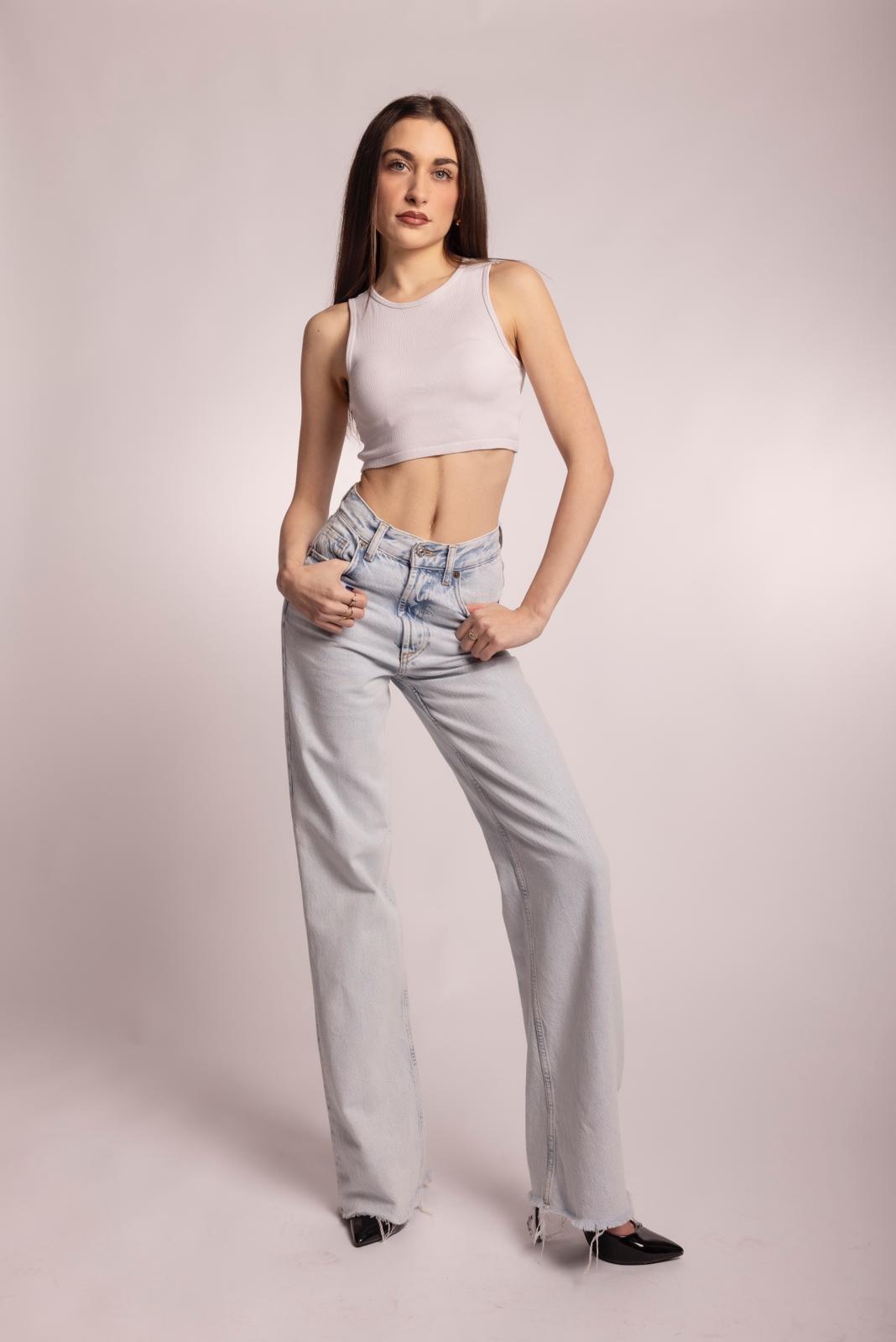 Model Image 2