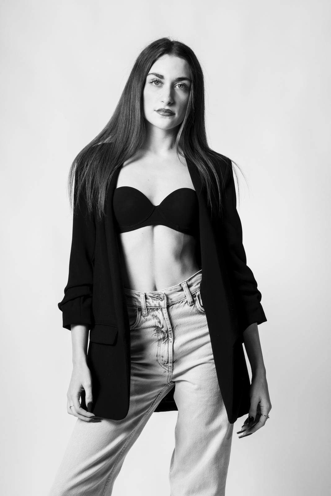 Model Image 4