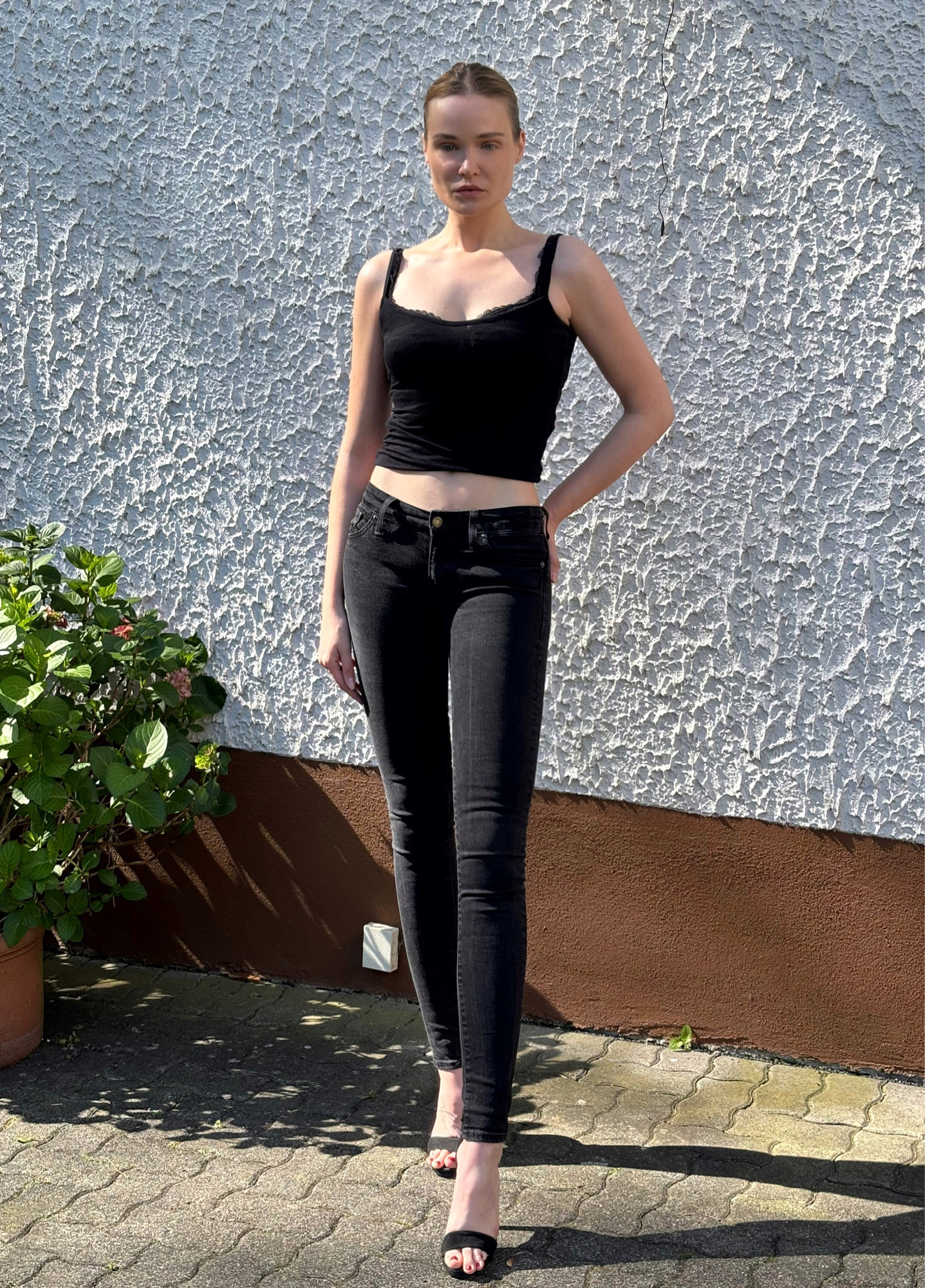 Model Image 2
