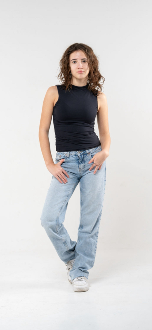 Model Image 2