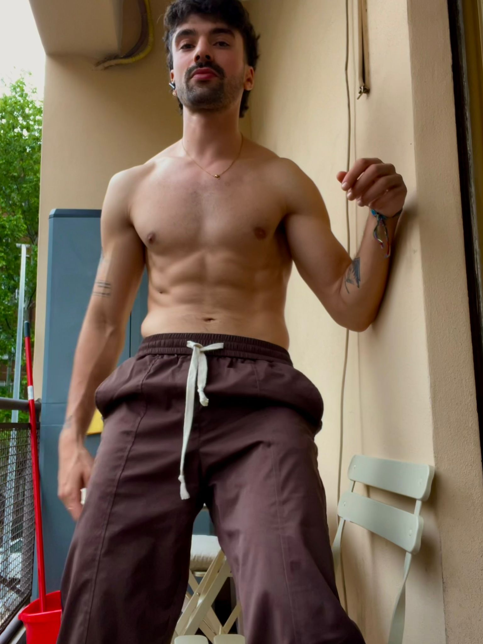 Model Image 2