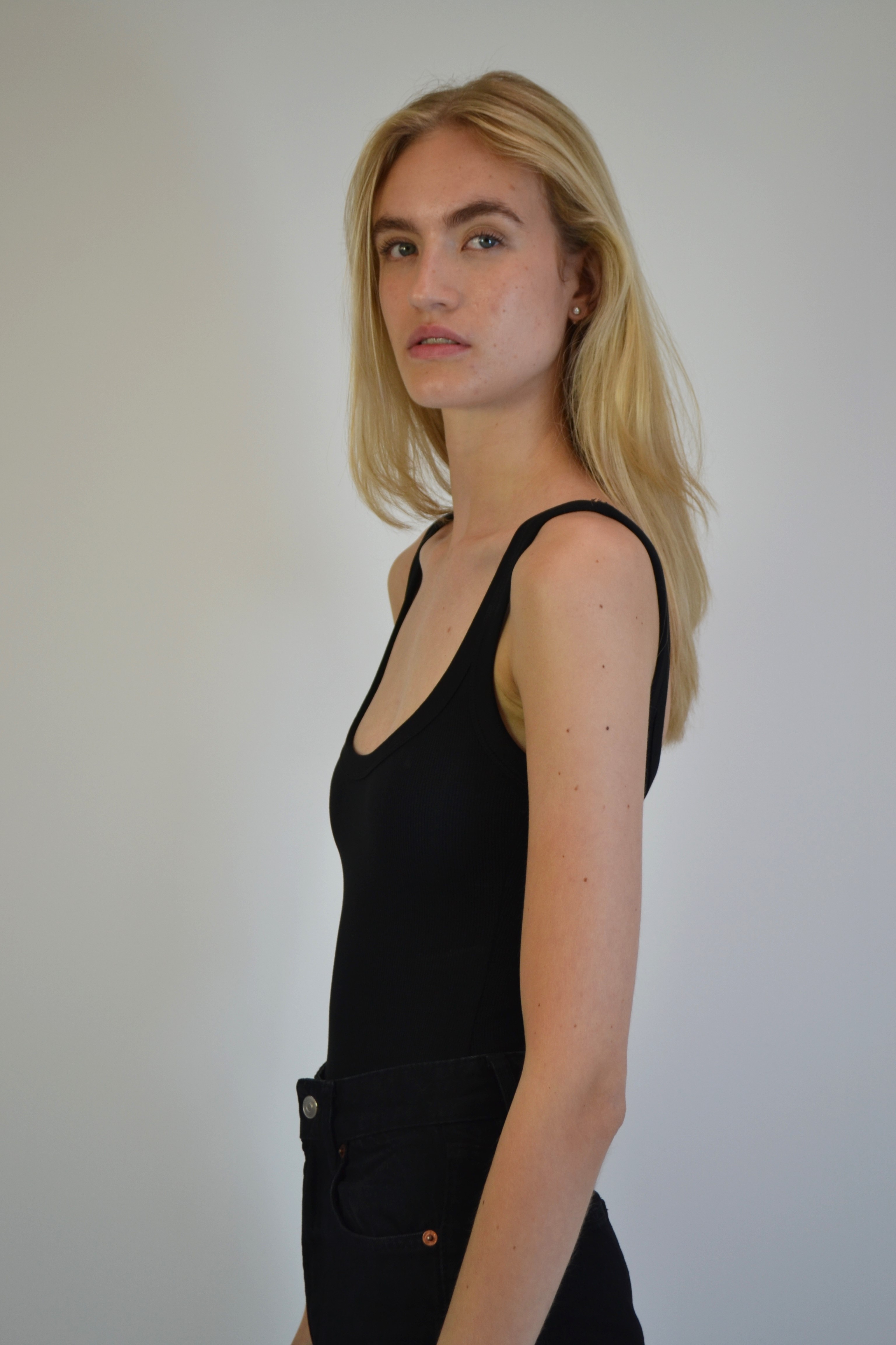 Model Image 4