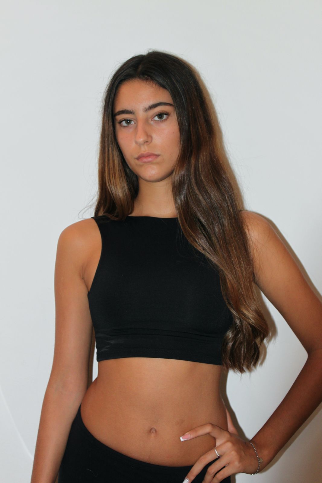 Model Image 4