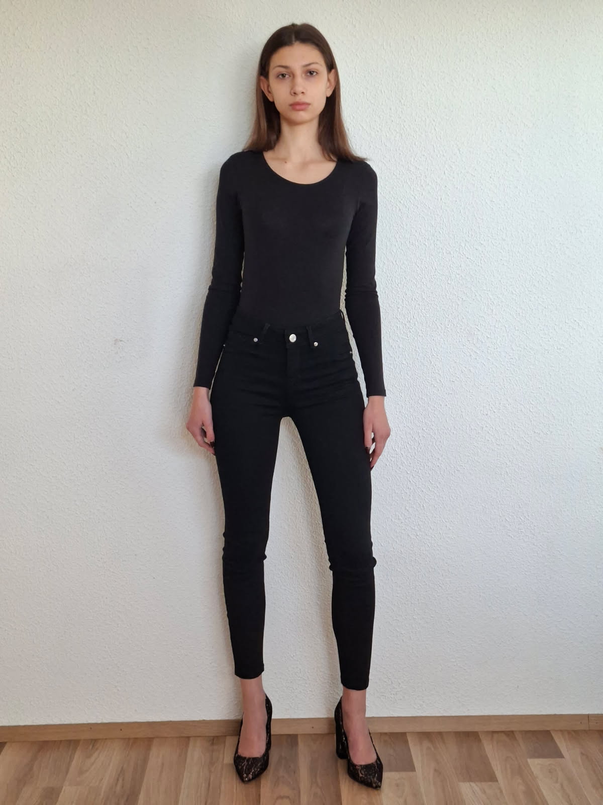 Model Image 2