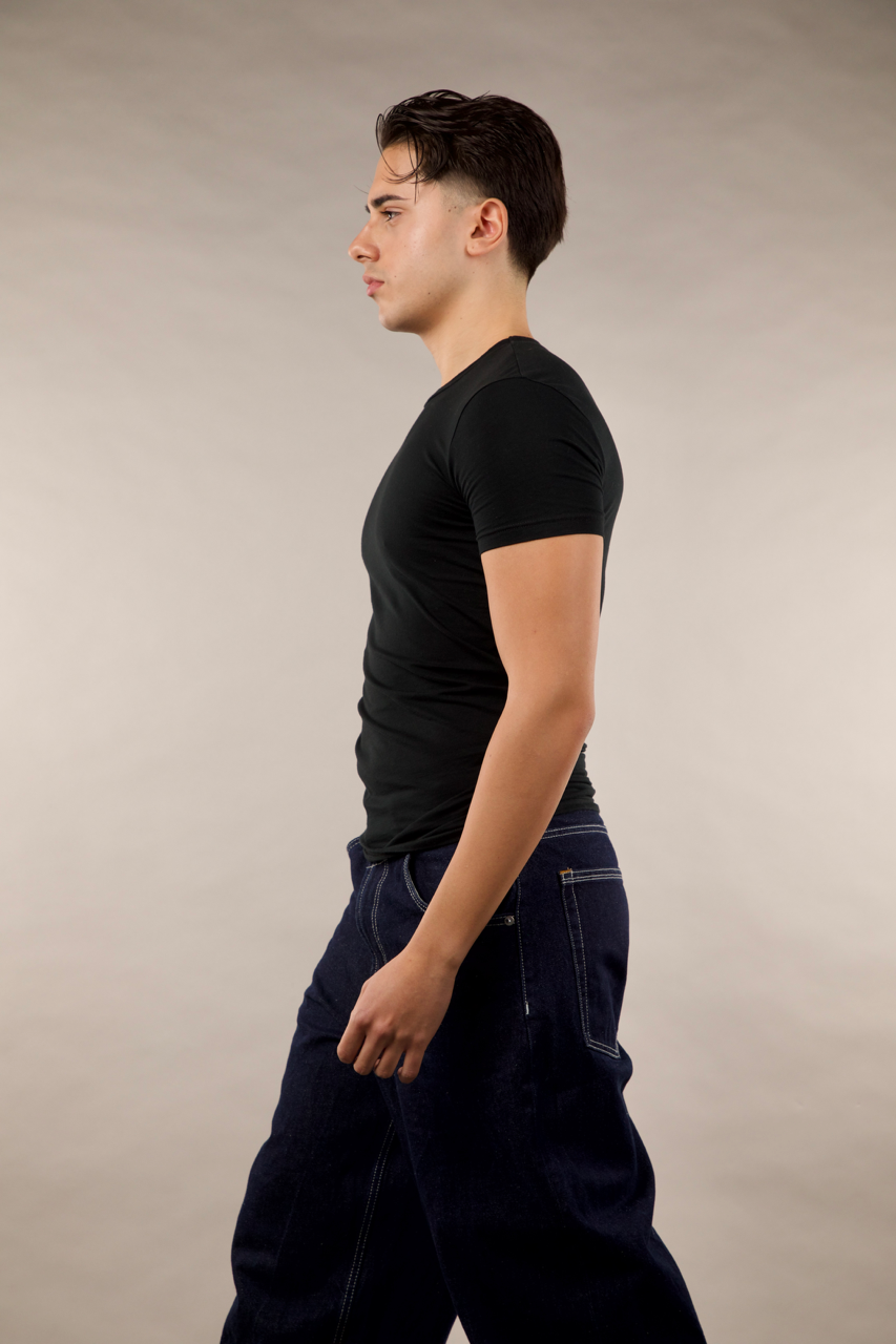 Model Image 4