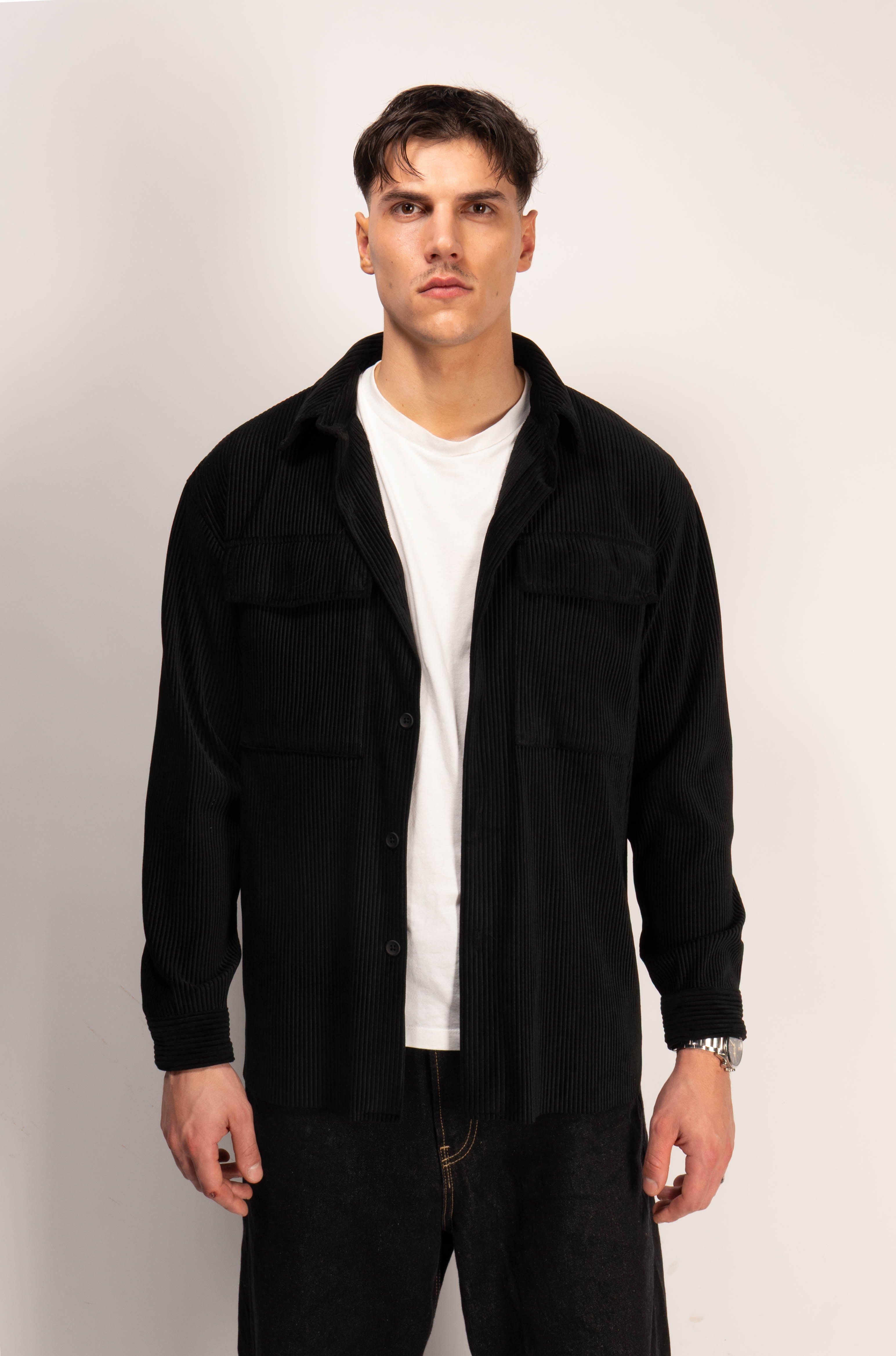 Model Image 2