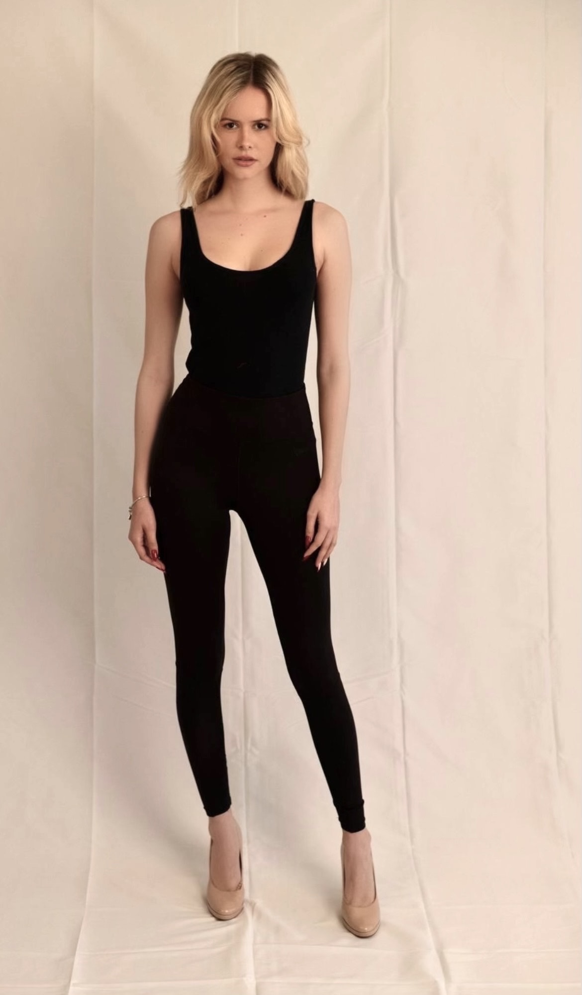 Model Image 2