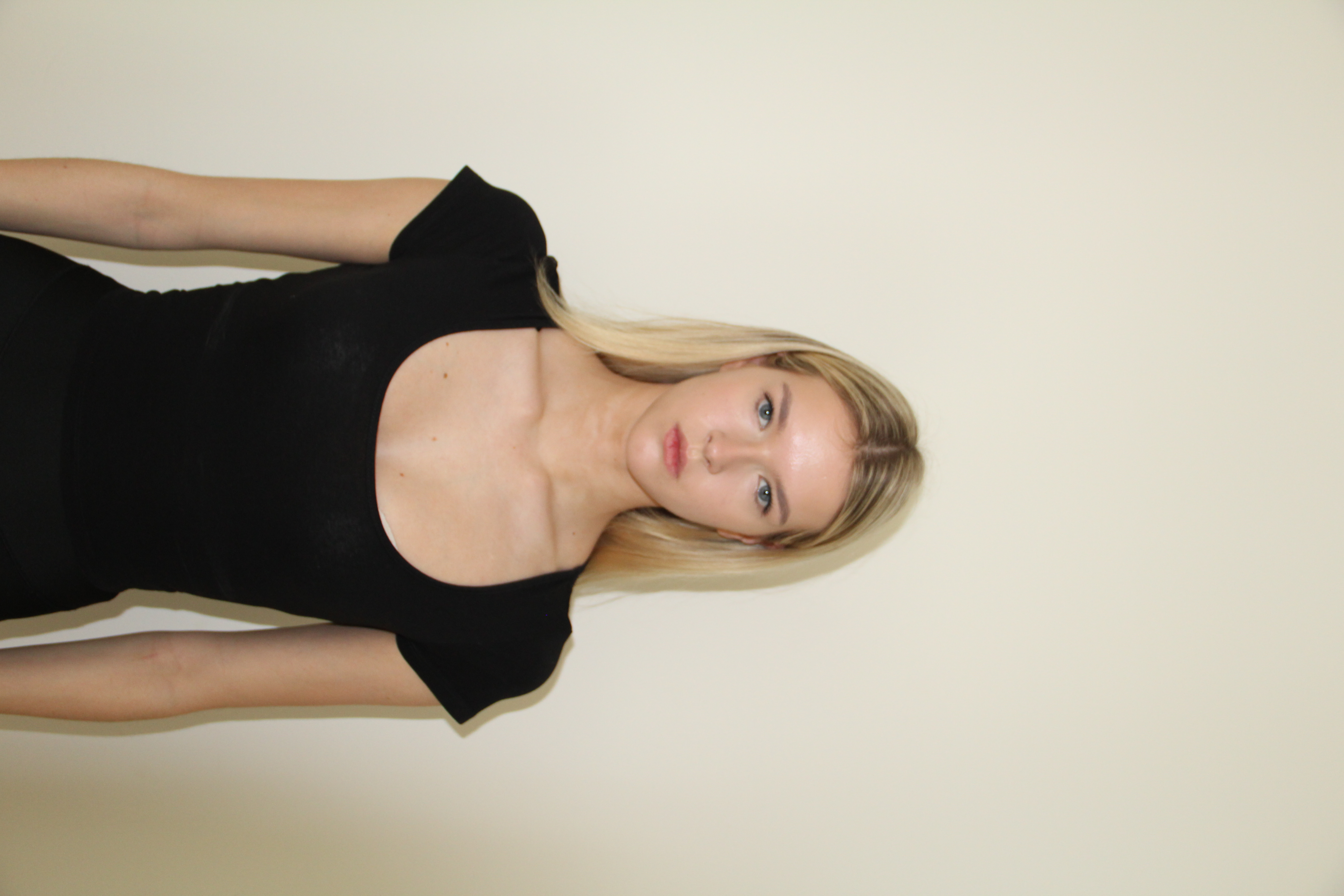 Model Image 4