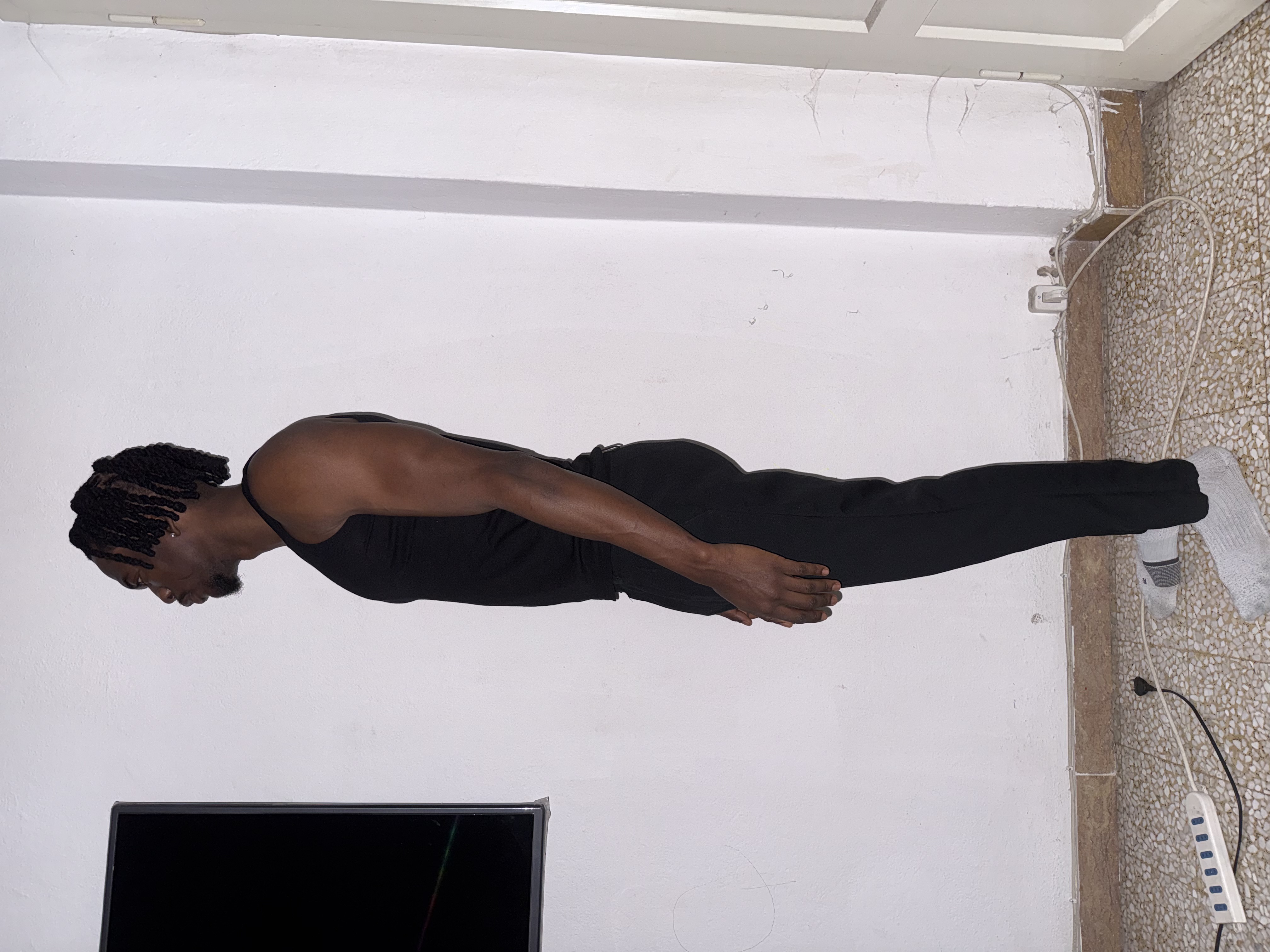 Model Image 4